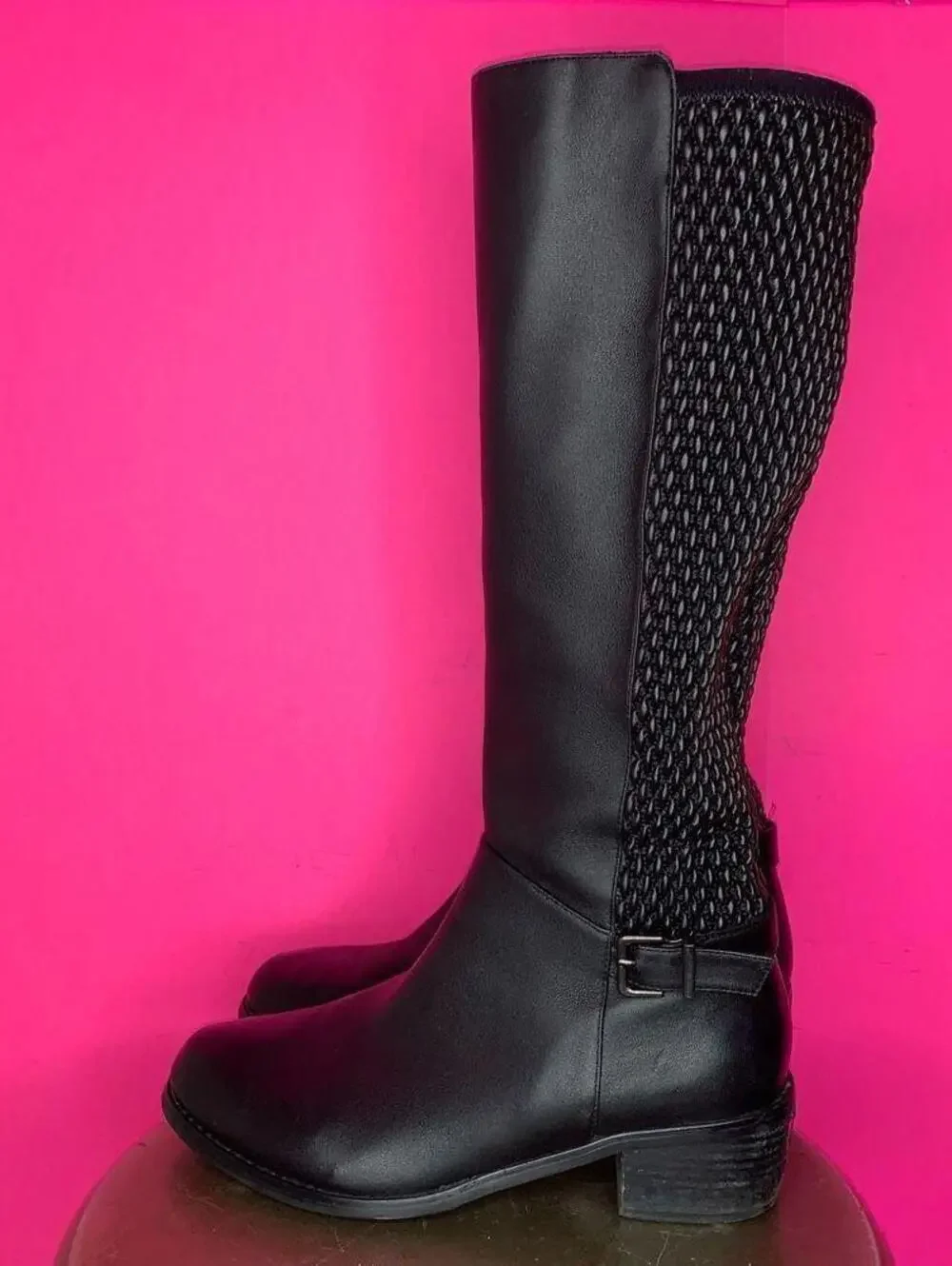 Vaneli Valyn Black Leather Quilted Back Knee High Boots US 8.5